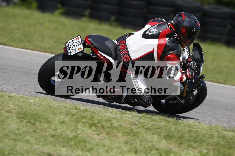 /Archiv-2024/29 12.06.2024 MOTO.CH Track Day ADR/Gruppe gelb/backside